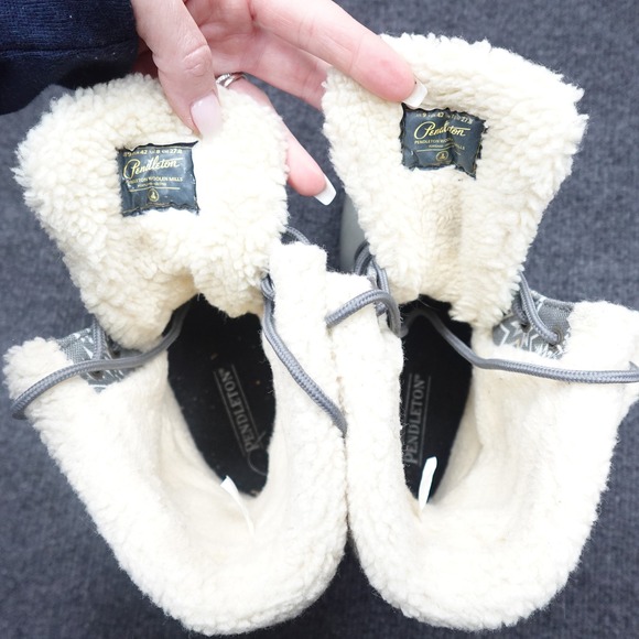 Pendleton Duck Boots Shearling Lined Southwestern Geometric Women's 9 Gray - Picture 4 of 10